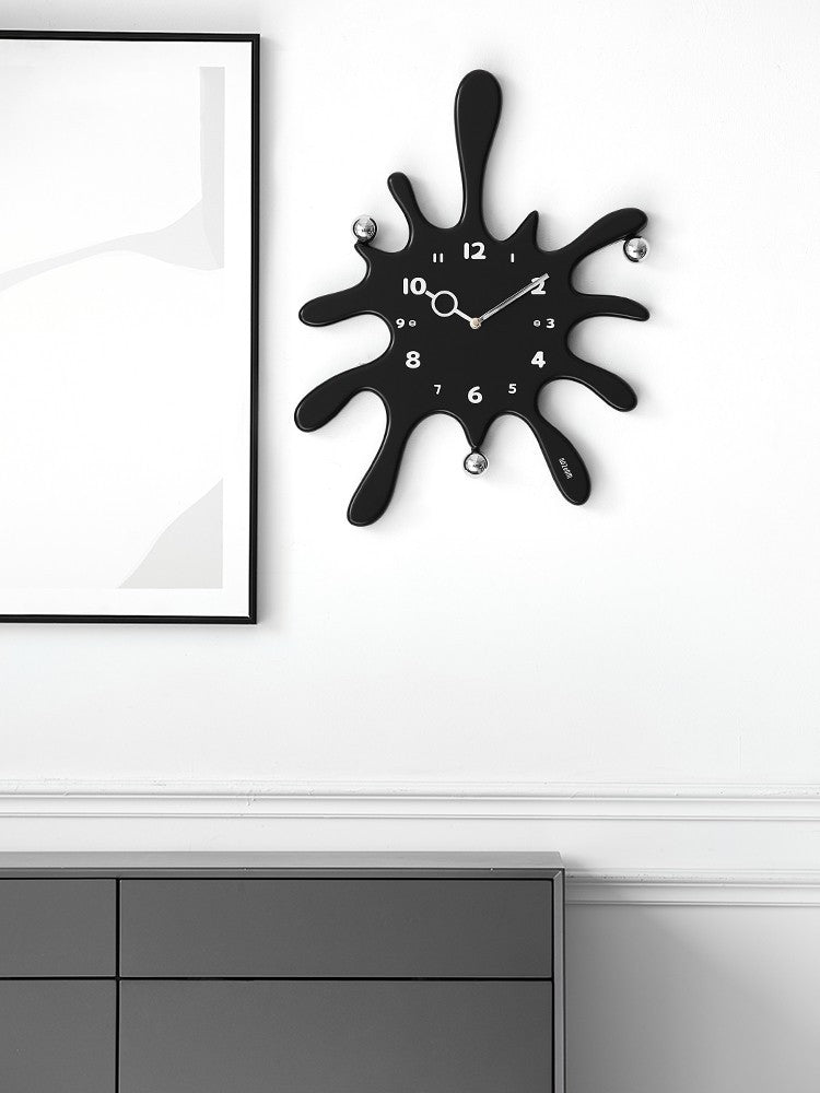 Simple Art Creative Punch-free Wall Clock