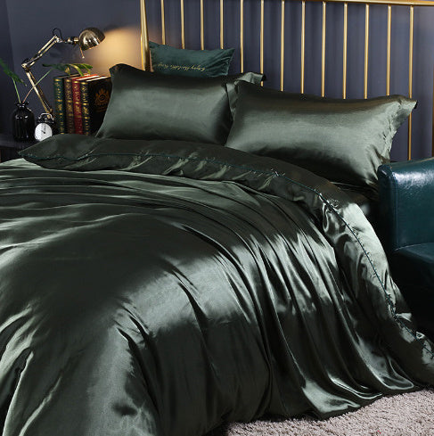 Luxury Double-Sided Silk 4-Piece Bedding Set.